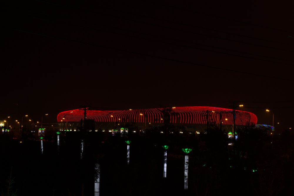 Olympiastadion bei Nacht