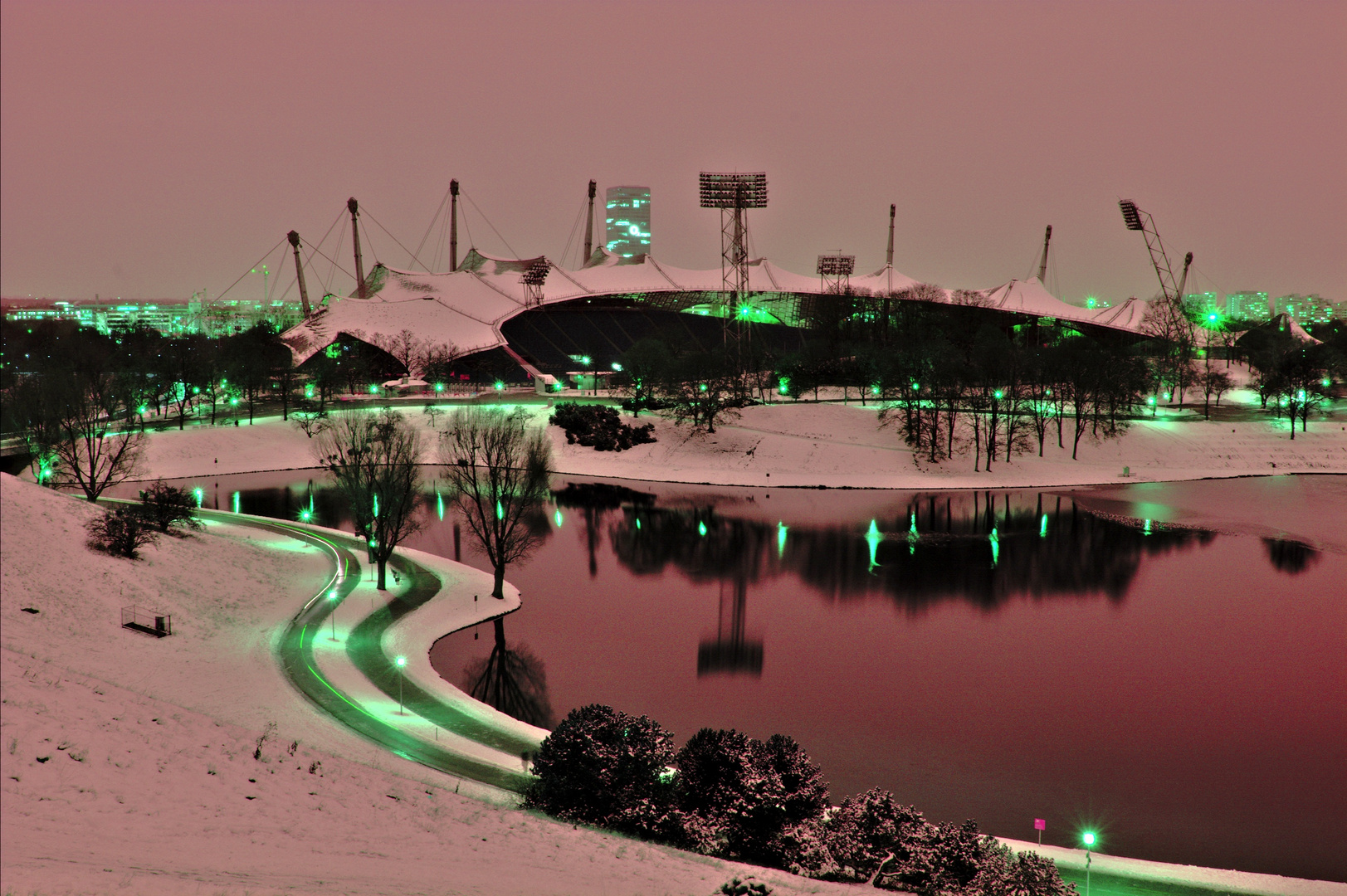 Olympiastadion im Schnee