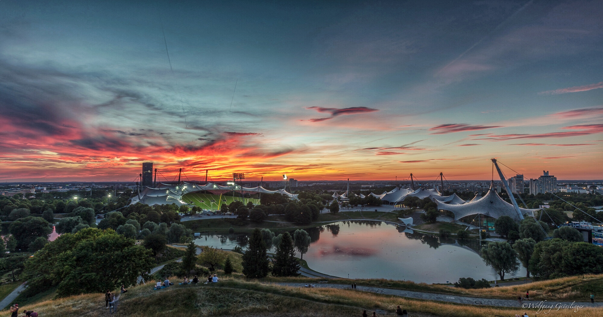 Olympiastadion im Sonnenuntergang