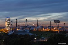 Olympiastadion München im Sonnenuntergang