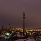 Olympiaturm bei Morgendämmerung vom Schuttberg aus