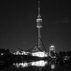 Olympiaturm bei Nacht