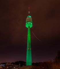 Olympiaturm zum St.Patrick's Day