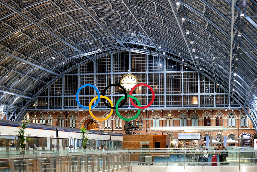 Olympic rings at St. Pancras