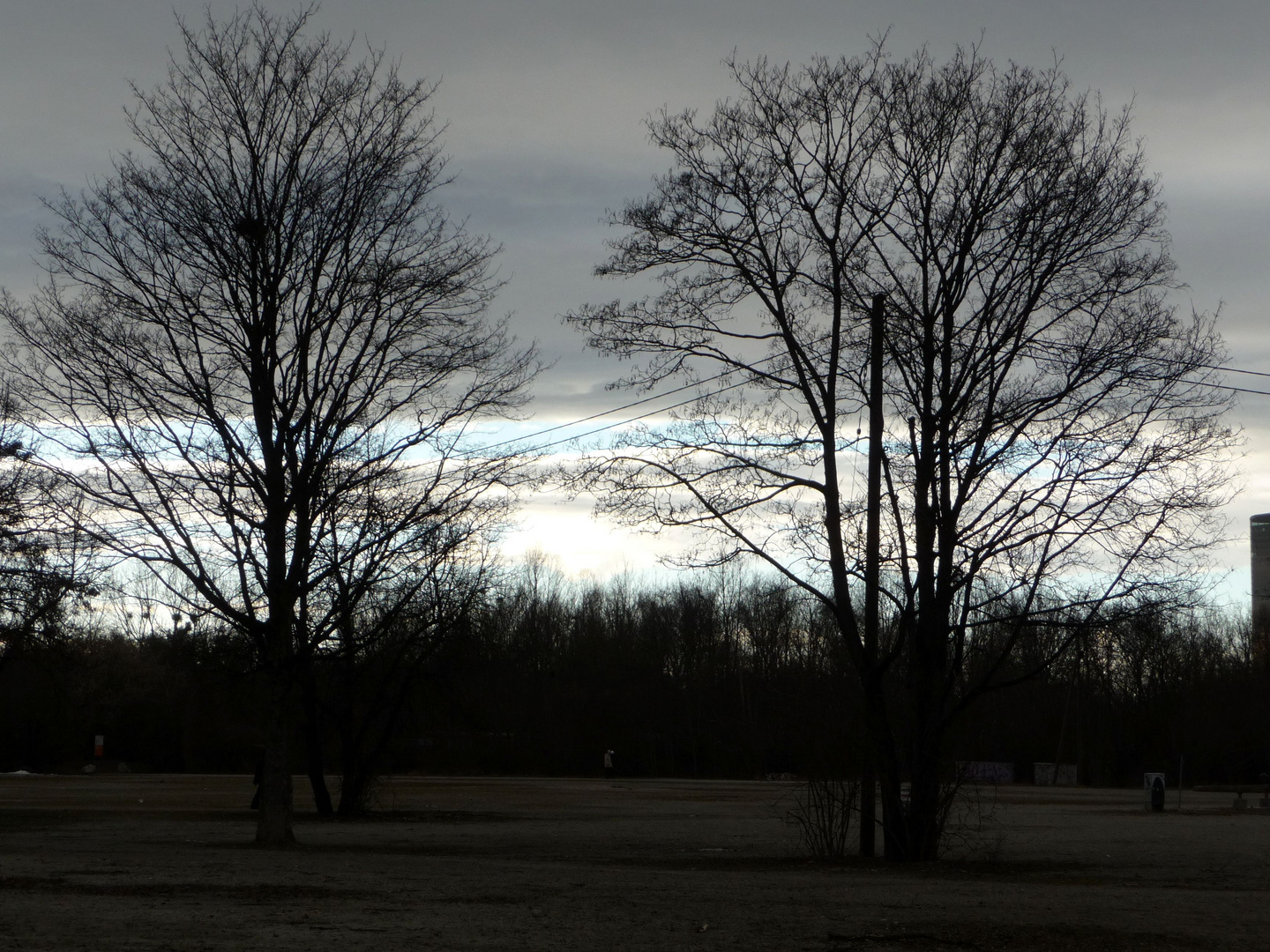 Olympipark bei Regen und Wind