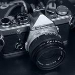 Olympus OM-2N