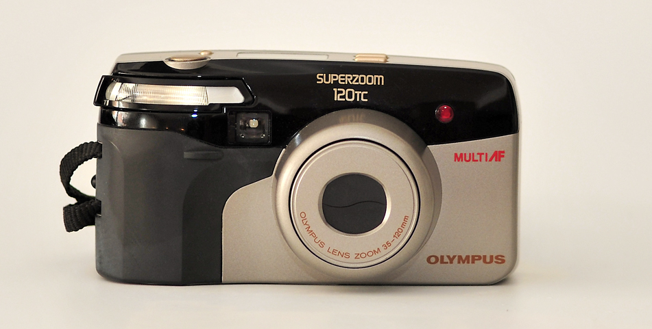 Olympus Superzoom 120 TC (Okt. 1995)