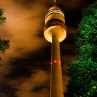 Olyturm bei Nacht