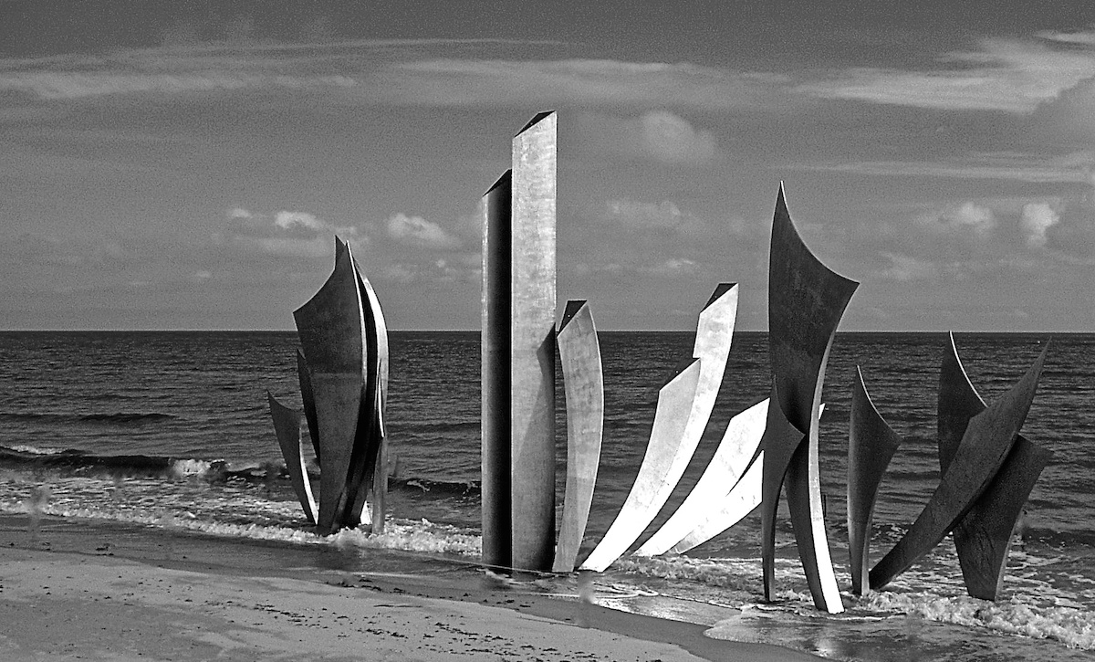 Omaha beach memorial