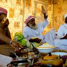 Oman 2008 -16 „Diskussionen im Beduinenzelt“