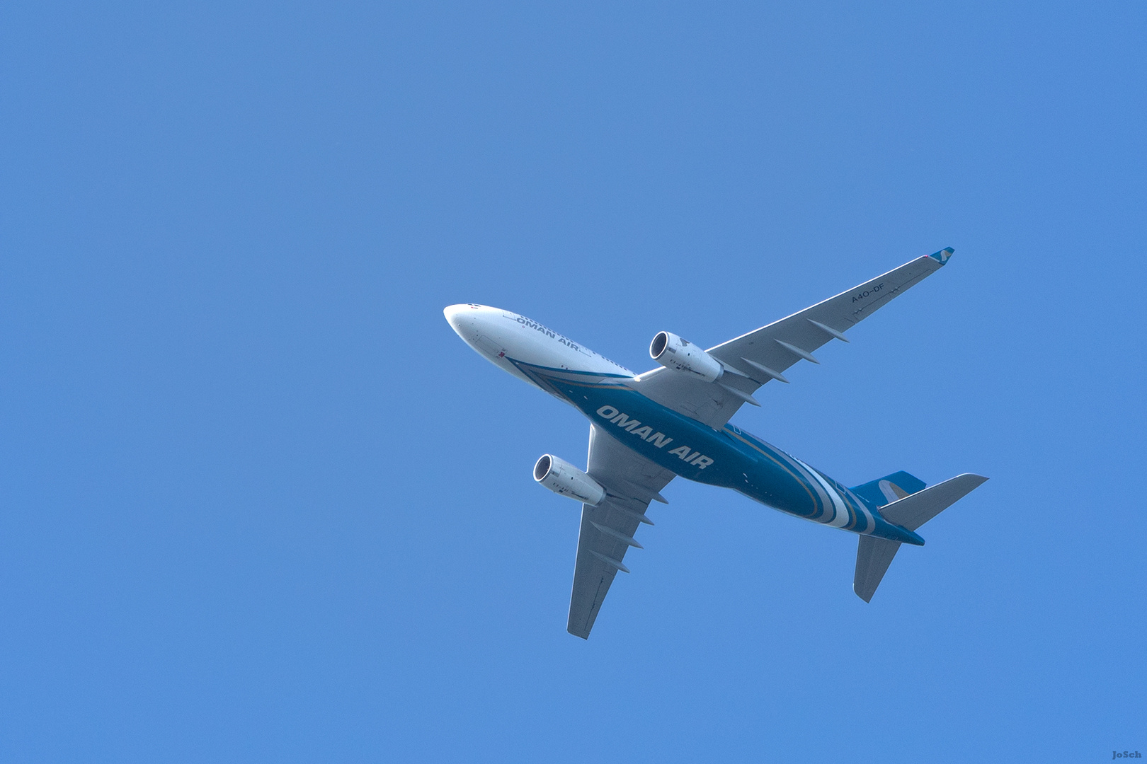 Oman Air A330-243