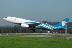 Oman Air Airbus A330-243 A4O-DG Takeoff Rwy 28 ZRH