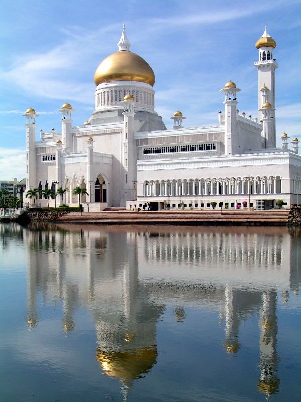 Omar Ali Saifuddien Mosque