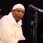 Omar Sosa...