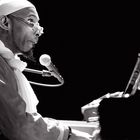 Omar Sosa | piano