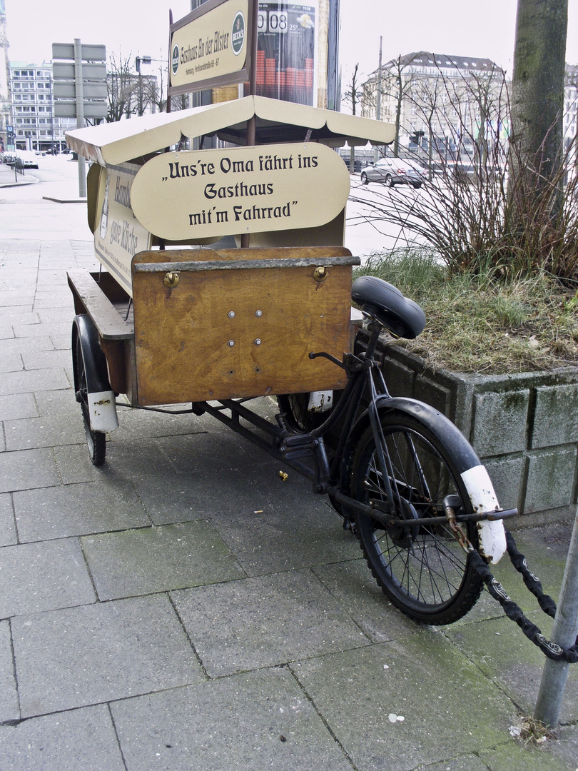 Oma's 'Bakfiets'