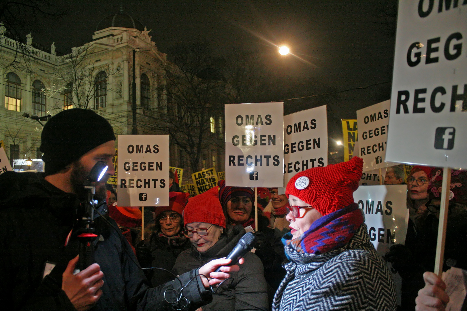 Omas gegen Rechts