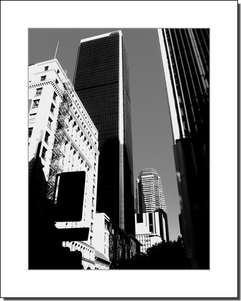 Nikos En Vrai à L Ombre Des Lumières OMBRES ET LUMIERES photo et image | north america, united states