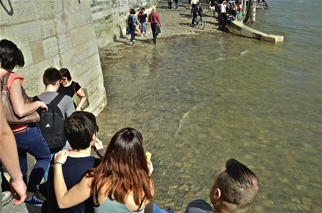 On se pourlèche devant les inondations