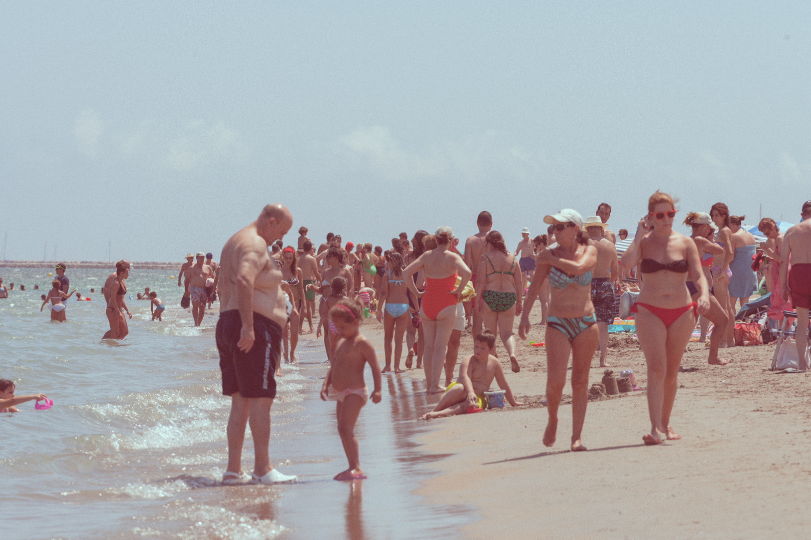 On the Beach... weekend in August de Denia spain 2014 old style