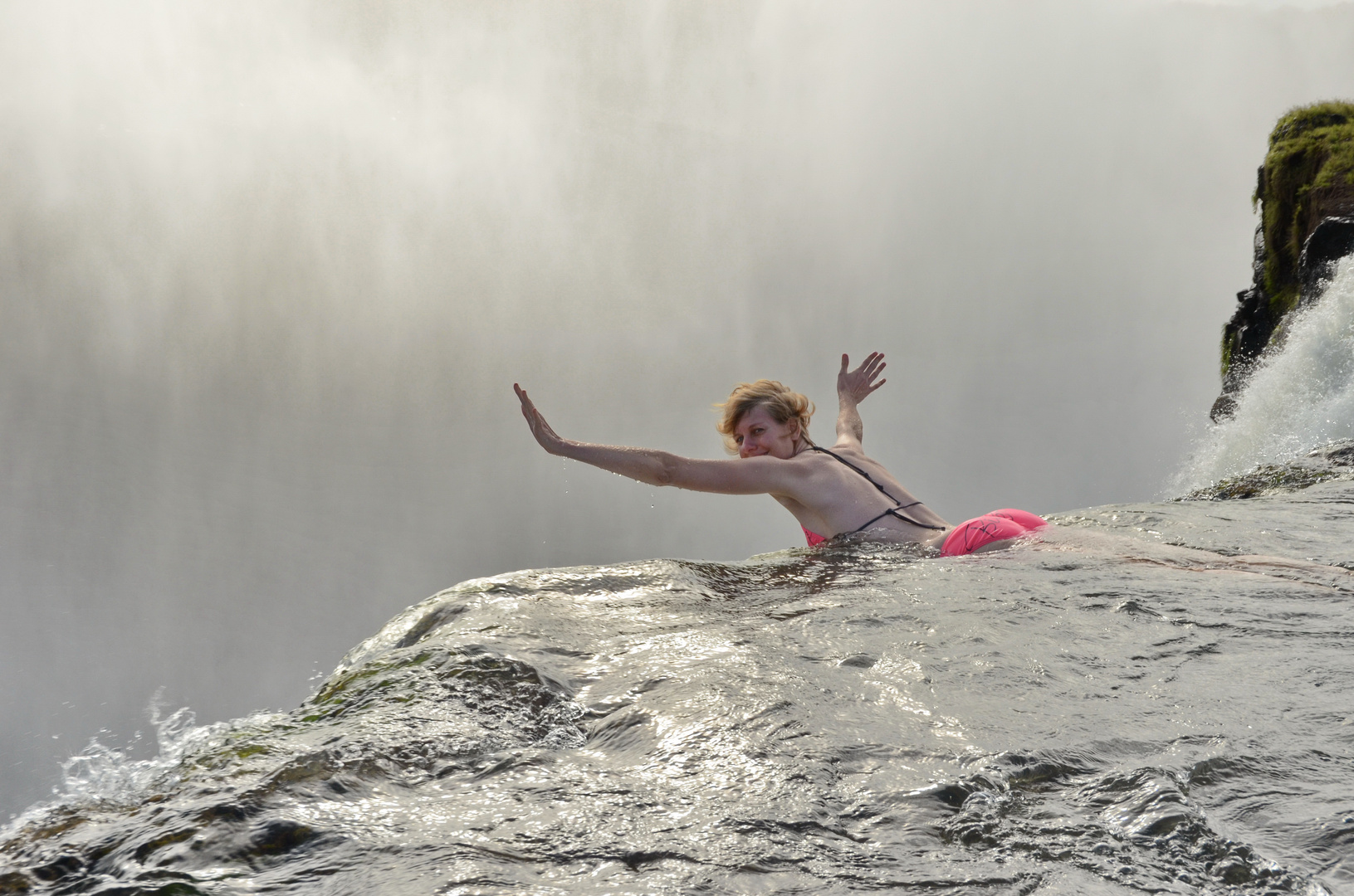 On the Edge - Auf dem Rand der Viktoriafälle