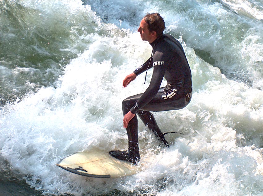 On the Eisbach Wave