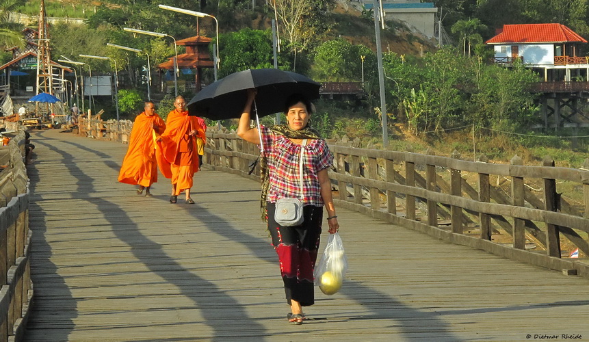 on the mon bridge