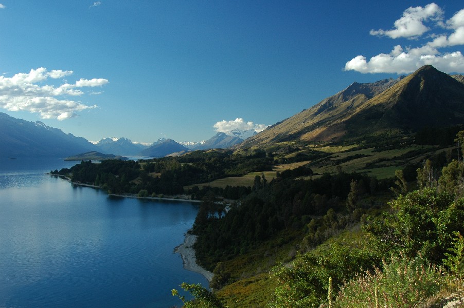 On the road between Queenstown and Glenorchy