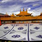 On the roof top of the holy Jokhang monastery