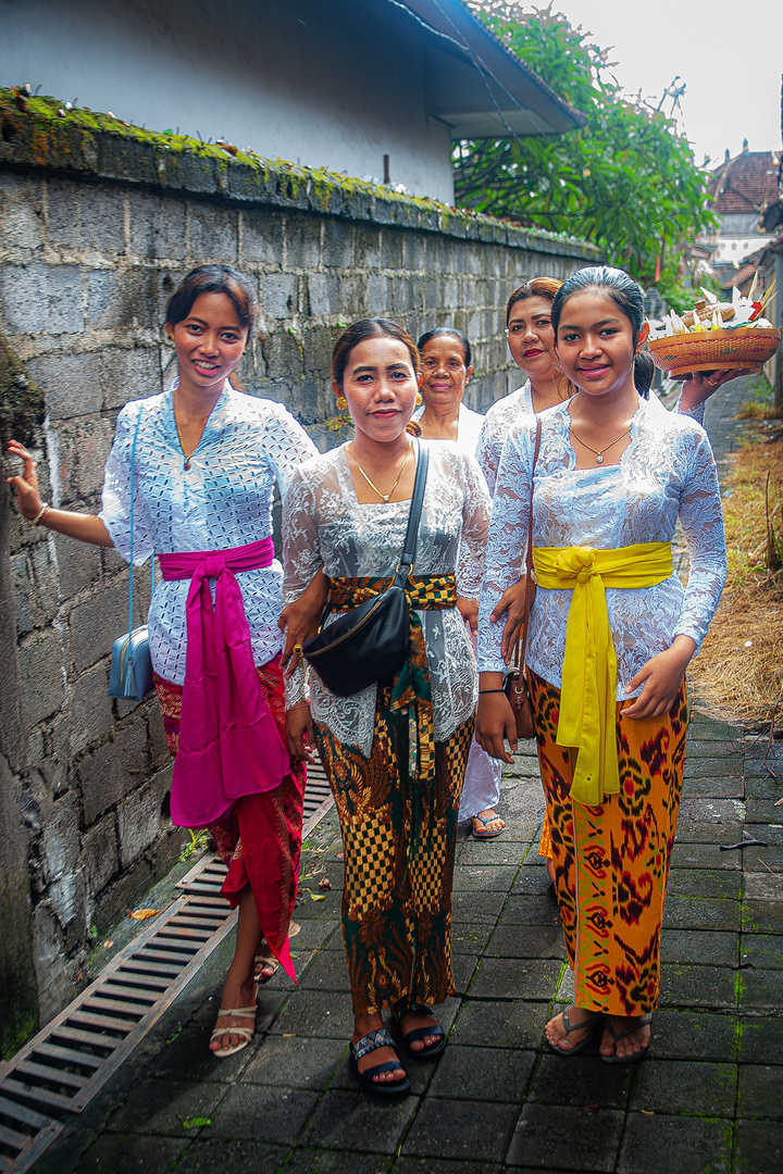 On the way to the temple ceremony