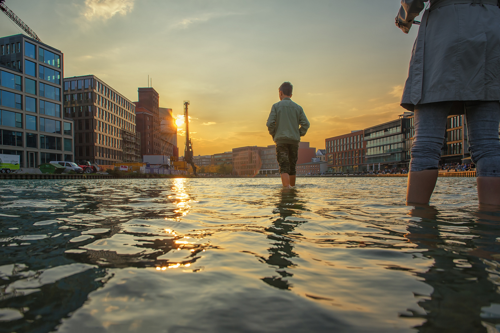 "On Water" von Ayse Erkmen