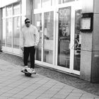 Onewheel skating