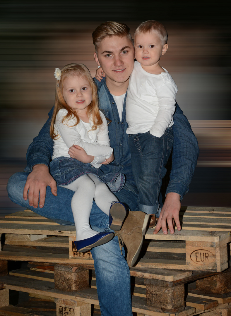 Onkel mit Nichte und Neffe Foto & Bild erwachsene menschen, kinder