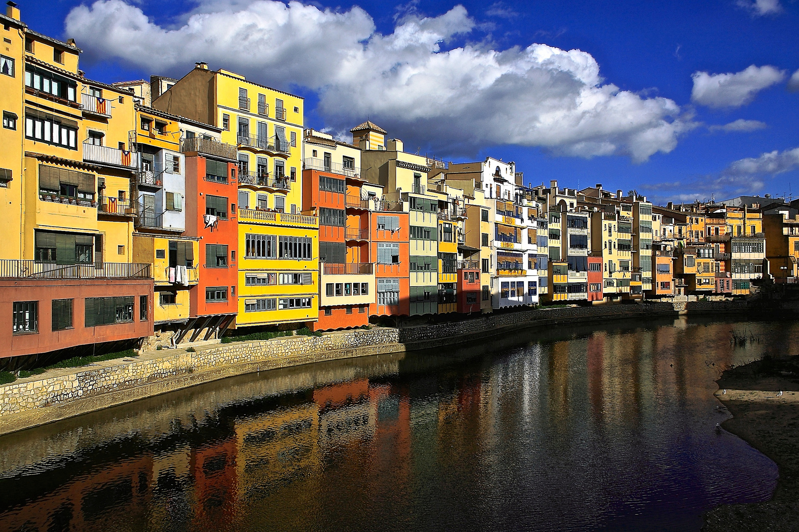 (Onyar) les maisons de Girona