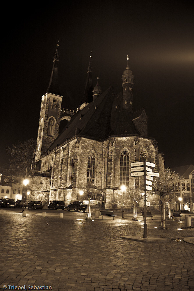 O.o Kirche bei Nacht o.O