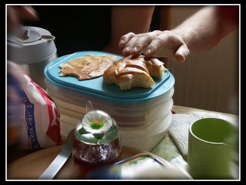 ...ooopsi... Sonntagsfrühstück!