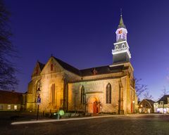 Ootmarsum - Kerkplein - R.K. kerk Simon en Judas