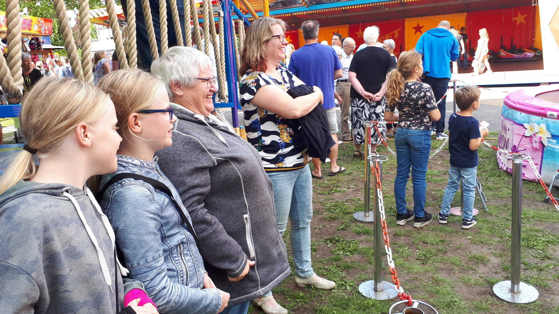 op de kermis