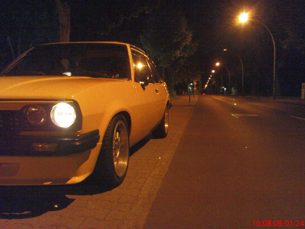 OPEL ascona B bei nacht