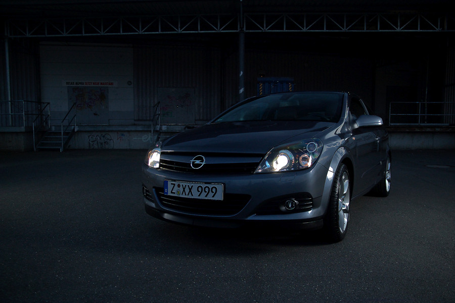 Opel Astra GTC 2.0 Turbo