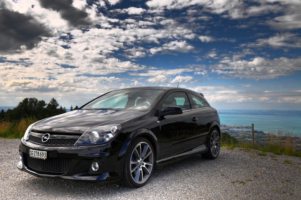 Opel Astra OPC HDR