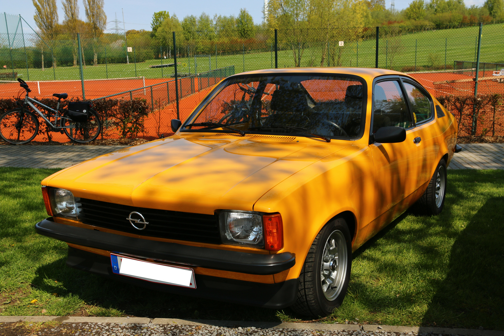 Opel Kadett C Coupe Foto &