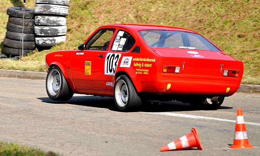 Opel Kadett C/CC ~ Dreibein