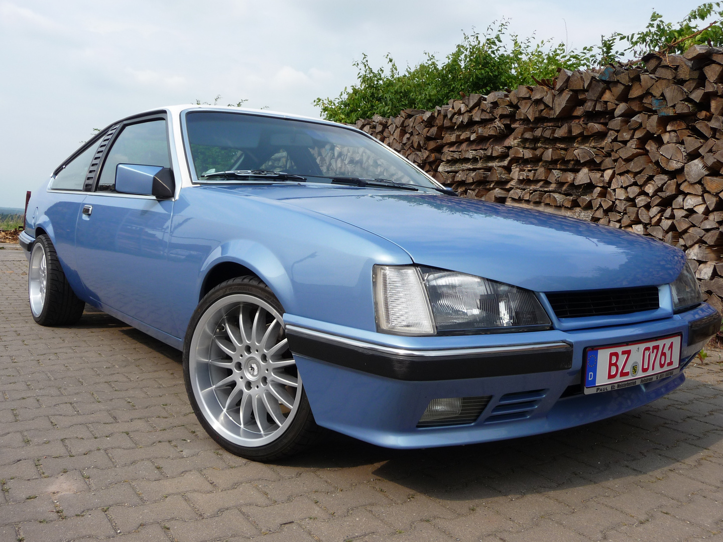 Opel Monza A2