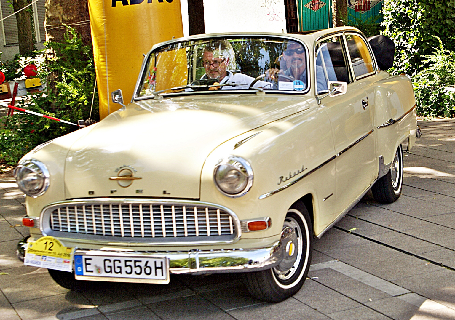 Opel Olympia Rekord Cabriolimousine des Jahrganges 1956. die 2