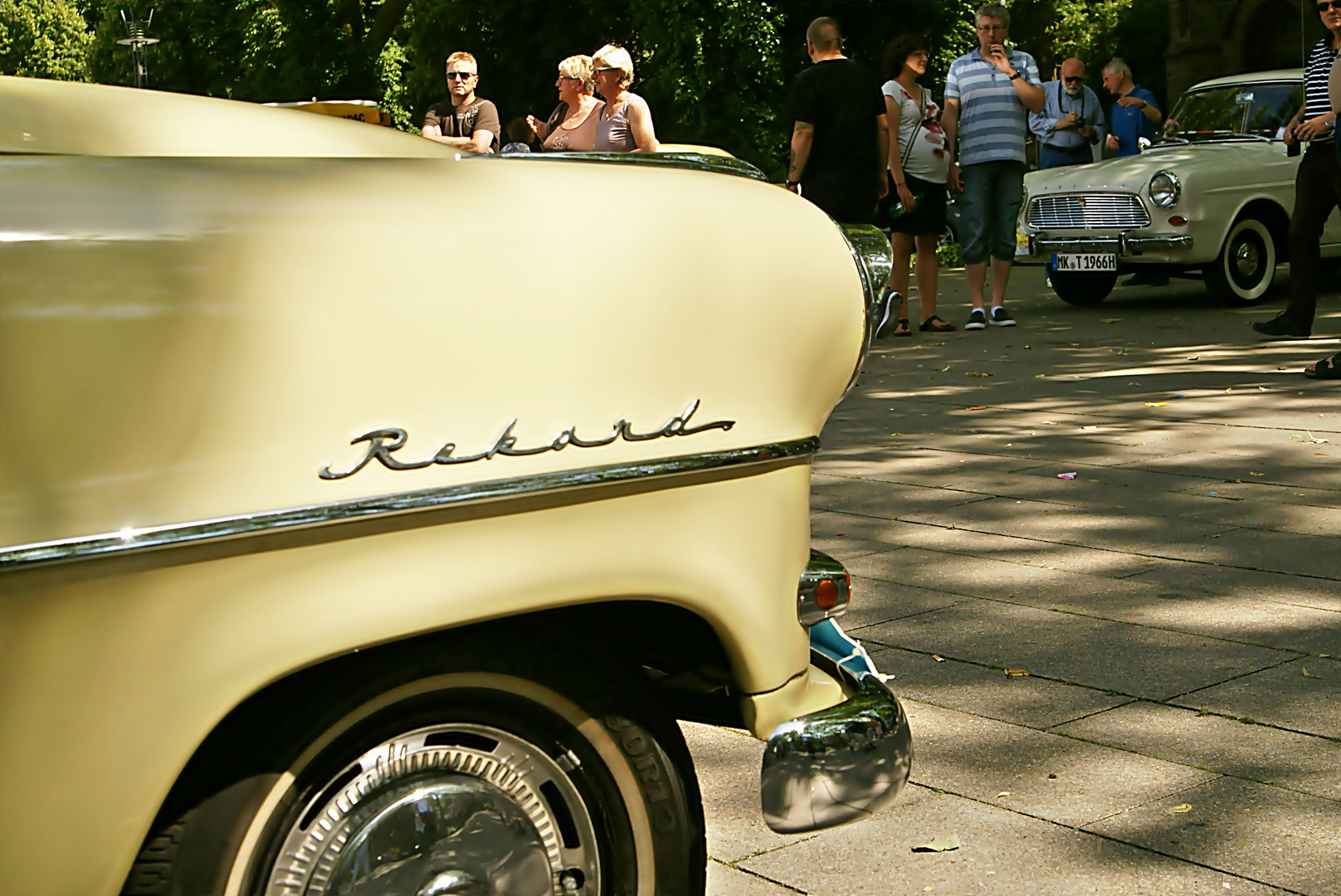 Opel Olympia Rekord Cabriolimousine des Jahrganges 1956. die 3