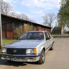 Opel Rekord E1 / alte Scheune