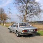 Opel Rekord E1 / alte Scheune