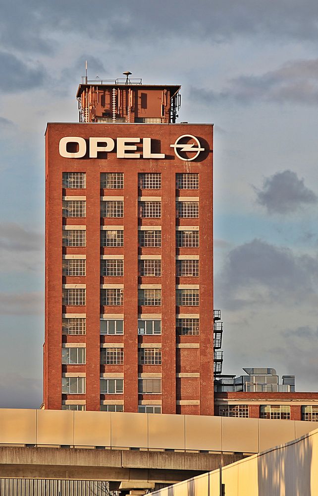 Opel-Turm, Rüsselsheim