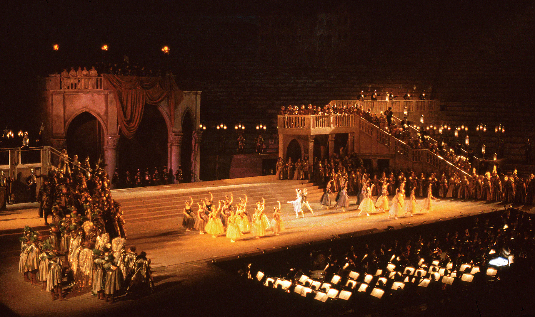 Oper in der Arena di Verona